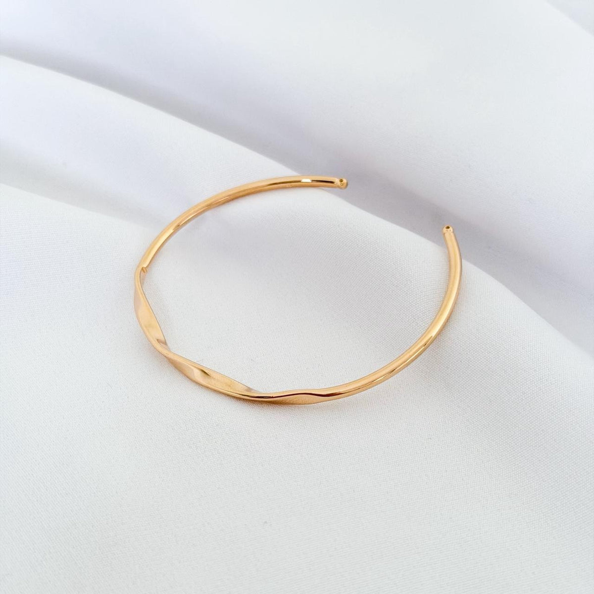 Bracelete Lumyara Dourado Minimalista Orgânico